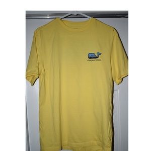 Men’s Vineyard vines t shirt
